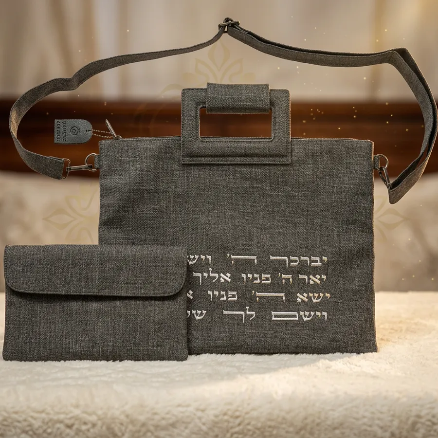 תיק מפואר לטלית דמוי עור עם "ויברכך" 38X31 ס"מ